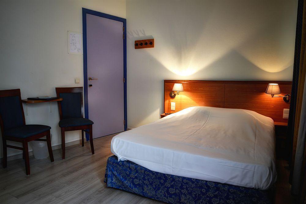 Empire Hotel
